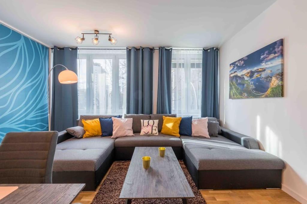 Big 7Rms City Central Loft, 1Alocation เบอร์ลิน ภายนอก รูปภาพ