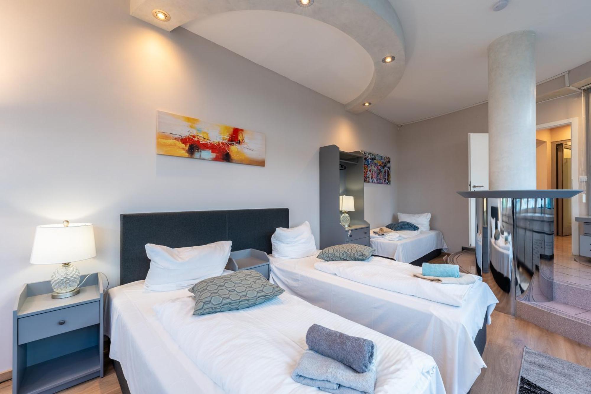 Big 7Rms City Central Loft, 1Alocation เบอร์ลิน ภายนอก รูปภาพ