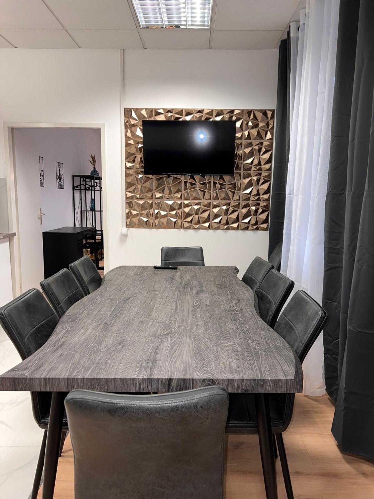 Big 7Rms City Central Loft, 1Alocation เบอร์ลิน ภายนอก รูปภาพ
